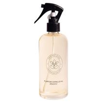Home Spray Ambientes e Tecidos Aromatizador Flor De Cerejeira 250ml Essence E Co. Home Spray Ambientes e Tecidos Aromatizador Flor De Cerejeira 250ml Essence E Co.