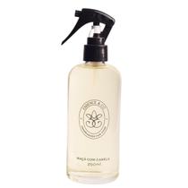 Home Spray Ambientes E Tecidos Aromatizador Maçã E Canela 250ml Essence E Co. Home Spray Ambientes E Tecidos Aromatizador Maçã E Canela 250ml Essence E Co.