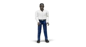 Homem, pele escura, jeans azul escuro