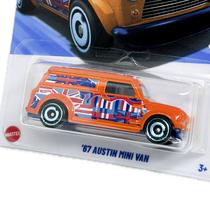 Hot Wheels - '67 Austin Mini Van - JBB00