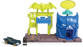 Hot Wheels City Batman, The Joker Fun House, Killer Croc Sewer sets 3 a 6 anos de idade