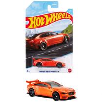 Hot Wheels - Jaguar XE SV Project 8 - Sedãs de Luxo 2022 - Mattel HFW37