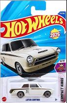 Hot Wheels Lotus Cortina 2025 Compact Kings Original Miniatura 164 Colecionável Hot Wheels Lotus Cortina 2025 Compact Kings Original Miniatura 164 Colecionável