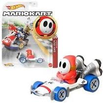Hot Wheels Mario Kart Shy Guy