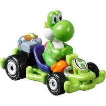 Hot Wheels Mario Kart Yoshi Standard Kart Glp38 - Mattel
