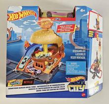 Hot Wheels Pistas - Drive-thru do Centro da Cidade (Let's Race)