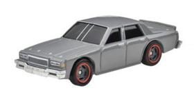 Hot wheels premium - velozes e furiosos - 1987 chevy caprice 3/5