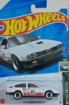 Hot Wheels Retro Racers - Alfa Romeo GTV6 3.0