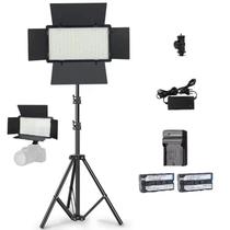 Iluminador de LED Painel U800 1120 LEDs Bivolt 50W + Fonte Bivolt , 2 Baterias F570, Carregador Simples e Tripé de 2M