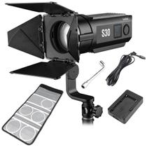 Iluminador Led S30 5600k 30w + Conjunto De Tela Sa-05 Godox Iluminador Led S30 5600k 30w + Conjunto De Tela Sa-05 Godox