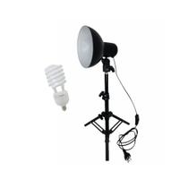 Iluminador Luz Contínua PS-01 c/ Difusor + Lâmpada + Tripé - 220v Iluminador Luz Contínua PS-01 c/ Difusor + Lâmpada + Tripé - 220v