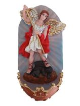Imagem do Santo Anjo Miguel porta água benta de parede com alça 17cm resina