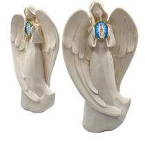 Imagem Santo Catolico Segurando Relicario Nossa Senhora Mistica Anjo da Guarda Homenagem Casamentos Noivados Oração Devoção Igreja Capela Divino