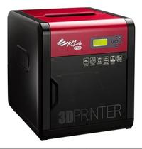 Impressora 3D XYZprinting Da Vinci 1.0 Pro cor preto/vermelho com tecnologia de impressão FDM