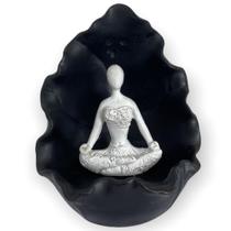 Incensário Cascata Gruta Folha Yoga Branco E Preto 11 Cm Em Resina - 47191 Incensário Cascata Gruta Folha Yoga Branco E Preto 11 Cm Em Resina - 47191