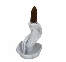 Incensário cascata Mão elevação espiritual branco 10 cm resina