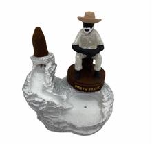 Incensário cascata Preto Velho 12 cm resina