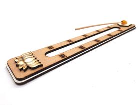 Incensário Vareta em Madeira Detalhada Flor de Lótus Natural - castelo das Artes