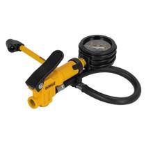 Inflador DEWALT DXCM024-0405 com Medidor Analógico de 5cm e Mangueira