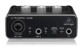 Interface De Áudio Behringer U-Phoria Um2