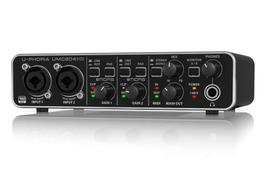 Interface de áudio Behringer U-phoria UMC204HD