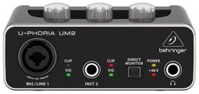 Interface de Áudio Behringer UM2 USB