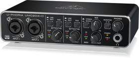 Interface de Áudio Behringer UMC204HD USB