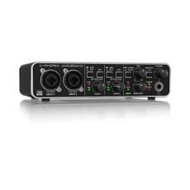 Interface de Áudio Behringer UMC204HD Interface de Áudio Behringer UMC204HD