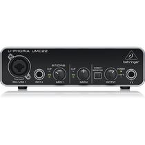 Interface de audio behringer umc22