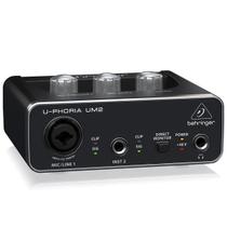 Interface de Áudio Usb Behringer U-phoria Um2