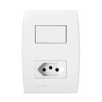Interruptor 1 Seção + Tomada 2P+T Branca 4 X 2 linha Ilus 10 Amperes SOPRANO
