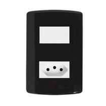 Interruptor de 1 Tecla Simples e Tomada 2P+T 20A , Modular, com Placa 4x2 e Suporte Preto/Branco Pluzie Interruptor de 1 Tecla Simples e Tomada 2P+T 20A , Modular, com Placa 4x2 e Suporte Preto/Branco Pluzie