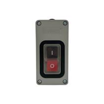 Interruptor de Tecla Trifásico 30A CS-103 Com Passa Cabos MarGirius Interruptor de Tecla Trifásico 30A CS-103 Com Passa Cabos MarGirius