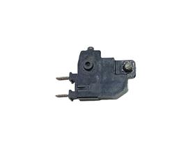 INTERRUPTOR FREIO DIANTEIRO CB 500 X 2014-2018 Único INTERRUPTOR FREIO DIANTEIRO CB 500 X 2014-2018 Único