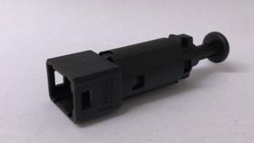 Interruptor luz freio bipolar master 2.3/2.5/2.8 02/24