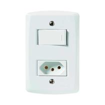 Interruptor Paralelo + Tomada 10A Lux2 Tramontina - Branco - Kit com Parafusos Interruptor Paralelo + Tomada 10A Lux2 Tramontina - Branco - Kit com Parafusos