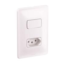 Interruptor Simples + Tomada 2P + T 10A 250 Volts 4x2 Zeffia - 680112 - PIAL Interruptor Simples + Tomada 2P + T 10A 250 Volts 4x2 Zeffia - 680112 - PIAL