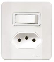 Interruptor simples + tomada 2p+t 10a 250v com placa branca