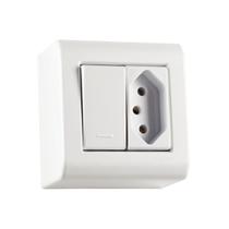 Interruptor + tomada 2p+T 10a Sobrepor Tramontina Lizflex Interruptor + tomada 2p+T 10a Sobrepor Tramontina Lizflex