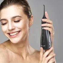 Irrigador Oral Prótese Prótocolo Aparelho Dentário Implantes PróOral F18 Preto Bivolt Irrigador Oral Prótese Prótocolo Aparelho Dentário Implantes PróOral F18 Preto Bivolt