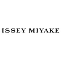 Issey Miyake Necessaire Off White Issey Miyake Necessaire Off White