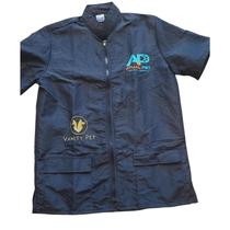 Jaleco Groomer Unissex Preto Uniforme Tosador Pet Shop Jaleco Groomer Unissex Preto Uniforme Tosador Pet Shop