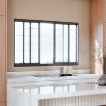 Janela de Aço de Correr Central 4 Folhas com Grade Quadrada e Fecho Embutido 100x120