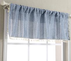 Janelas RoomTalks Boho Kitchen bordadas em azul