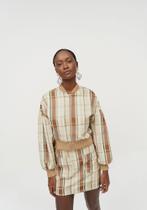 Jaqueta Bomber Estampada com Manga Bufante (Tamanho M) Jaqueta Bomber Estampada com Manga Bufante (Tamanho M)