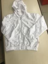 Jaqueta feminina com corta vento estampa coração