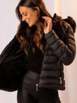 Jaqueta Feminina Preta Puff Forrada Pelúcia Dupla Face Capuz