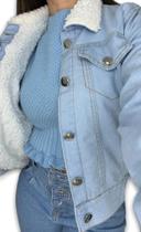 jaqueta jeans clara forrada pelinho no punho