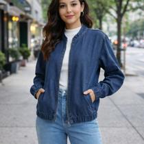 Jaqueta Jeans Feminina Bomber com Zíper Frontal, Bolsos Laterais e Punhos Elásticos Malwee
