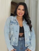 Jaqueta jeans feminina com puidos